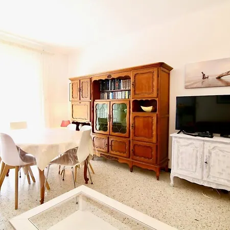 Holiday home La Maison De L 'evescat *